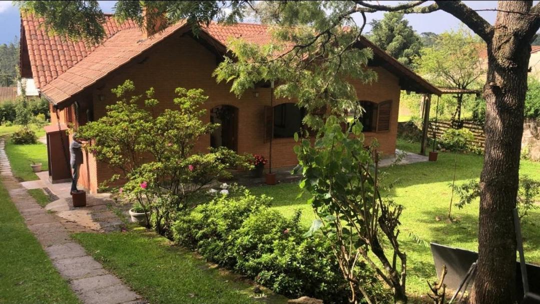 Casa Das Glicinias Perto Do Centro Villa Monte Verde  Exterior photo